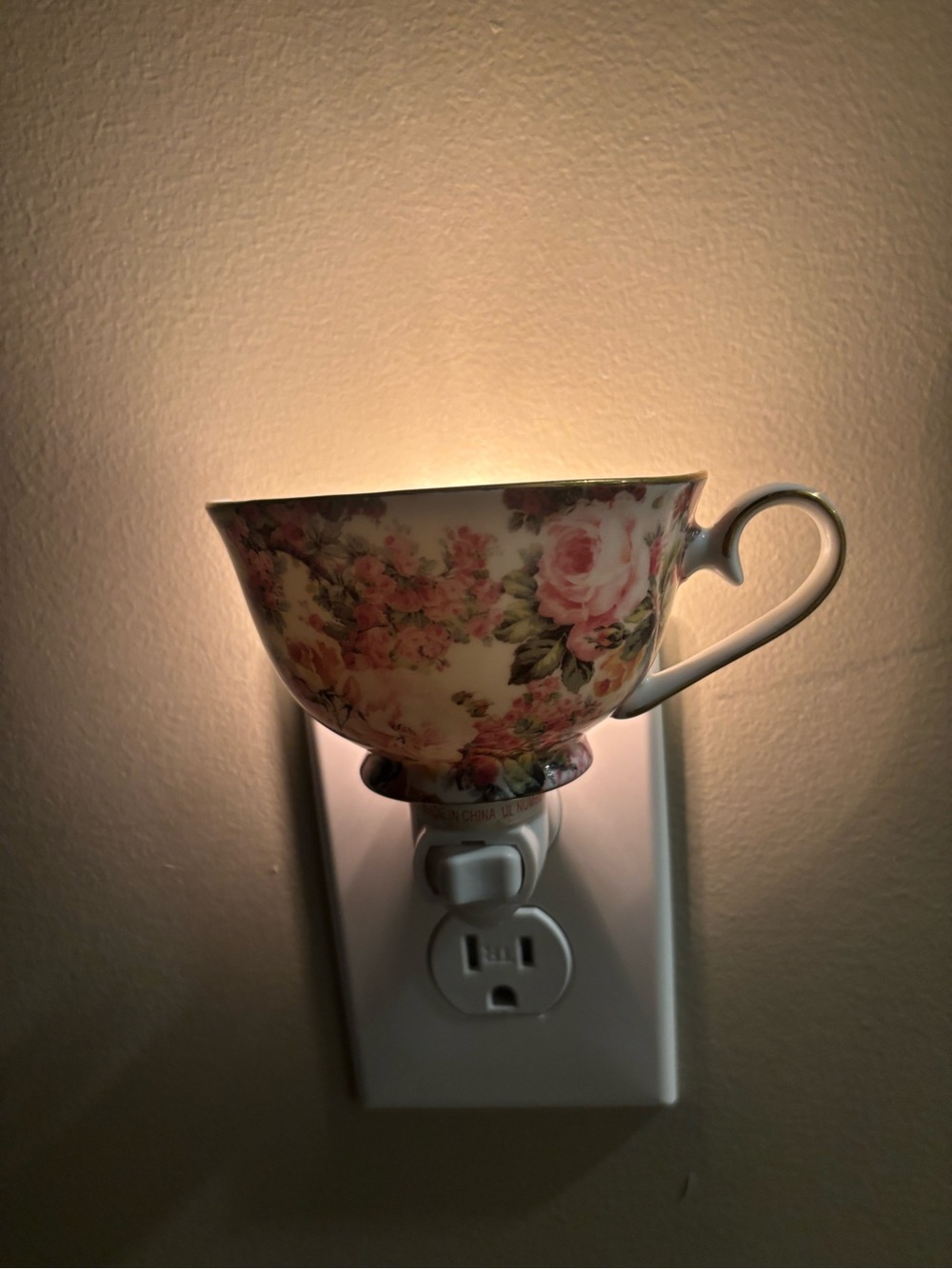 Floral Rose Teacup and Teapot Night Light Set - Picture 8 of 9
